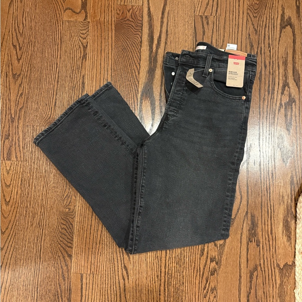 Levi’s Ribcage Straight Black Jeans